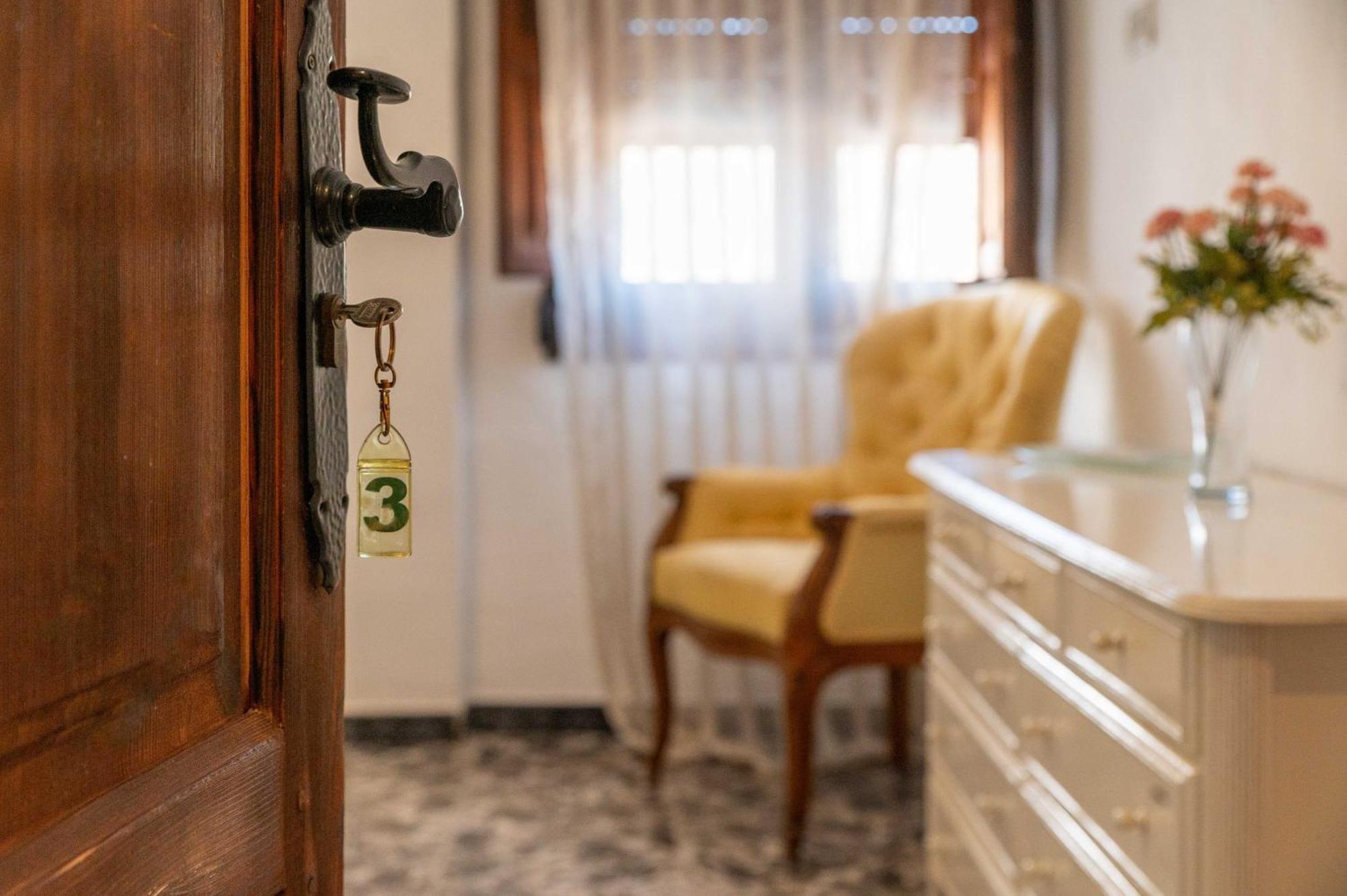 El Abuelo Hotel Guaro ภายนอก รูปภาพ